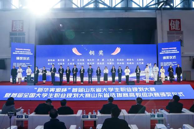 https://mmbiz.qpic.cn/sz_mmbiz_jpg/EUD6CJDgIZanmhglgiaQ0nOEFdLNRZvlFyqLOW4XhYQjSBaJA3B5oiau1pgQLricjvibyrNjfwVowWebPHDzI8zscA/640?wx_fmt=jpeg&from=appmsg&wxfrom=13